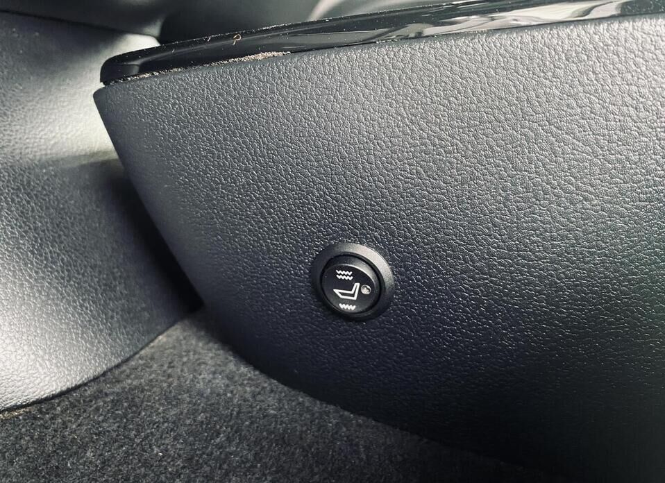 Toyota Prius, IV Рестайлинг (XW50) 1.8hyb AT (98 л.с.)