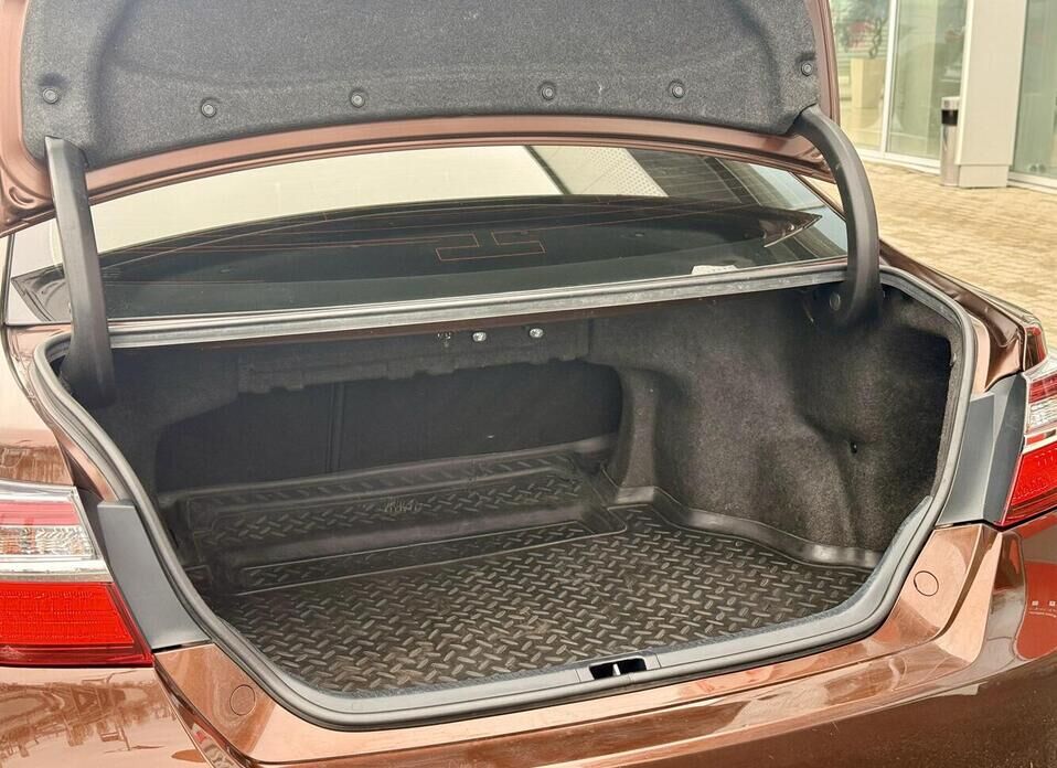 Toyota Camry, VII (XV50) Рестайлинг 2 2.5 AT (181 л.с.)
