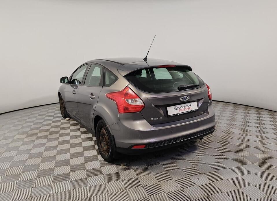 Ford Focus, III 1.6 MT (125 л.с.)