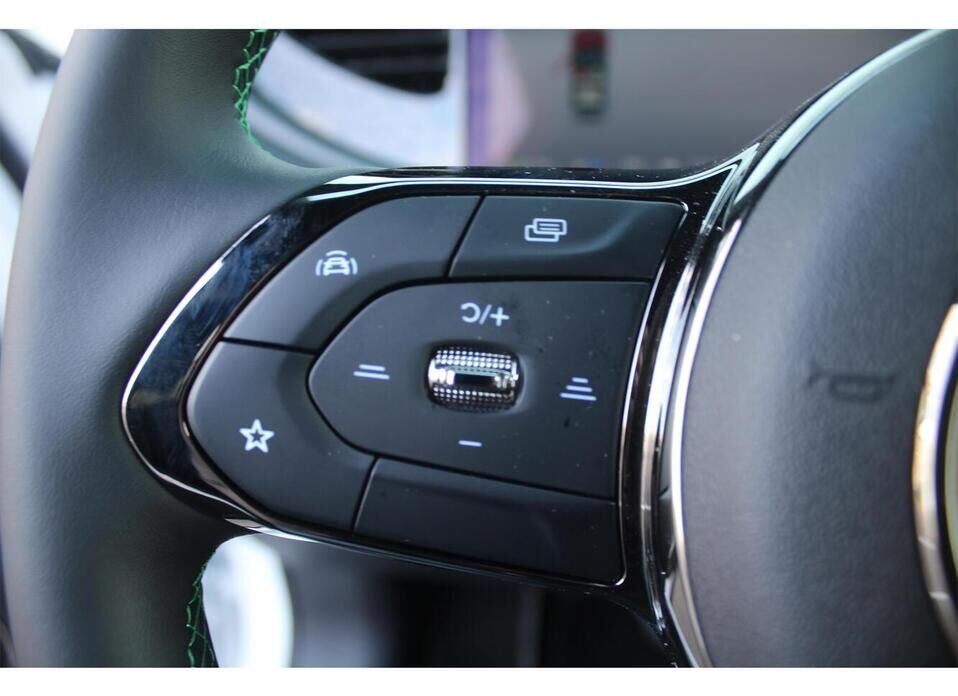 Voyah Free, I Рестайлинг 1.5hyb AT (490 л.с.) 4WD