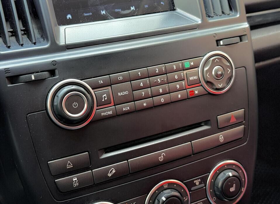 Land Rover Freelander, II Рестайлинг 2 2.2d AT (190 л.с.) 4WD