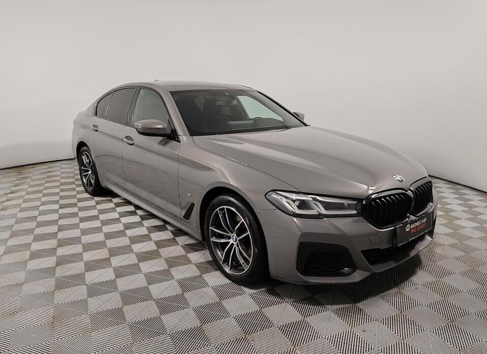 BMW 5 серии, VII (G30/G31) Рестайлинг 520d 2.0d AT (190 л.с.)