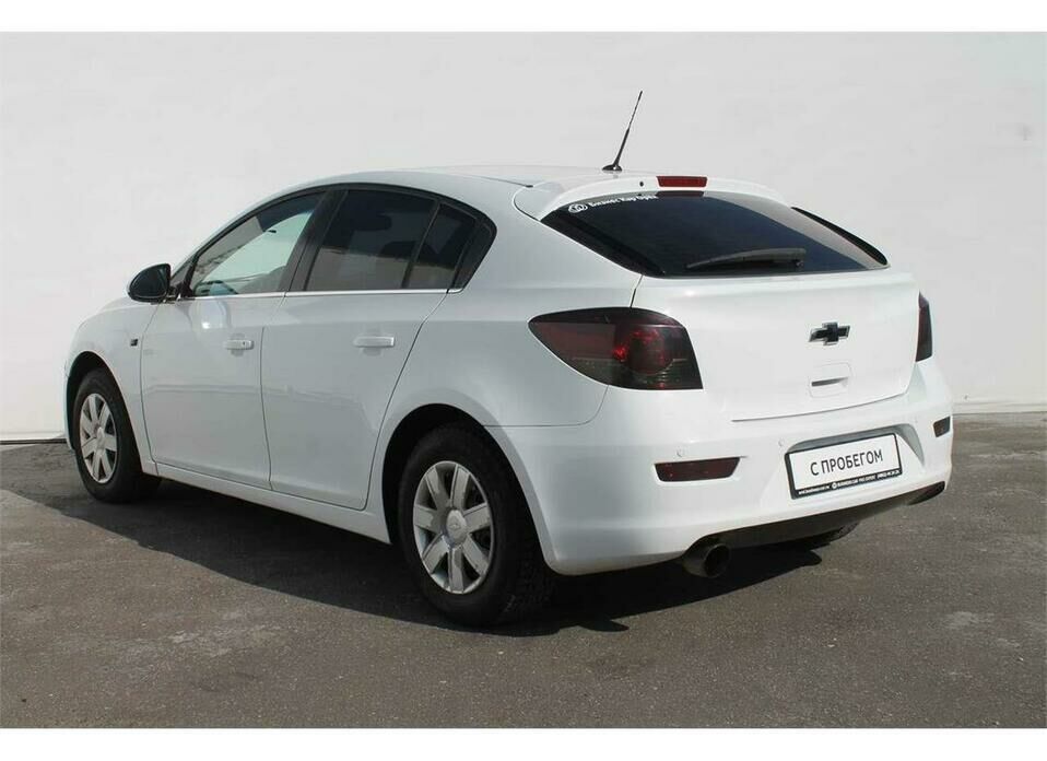 Chevrolet Cruze 1.8 MT (141 л.с.)