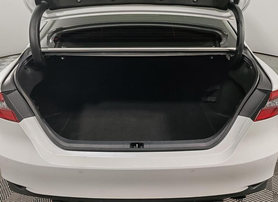 Toyota Camry, VIII (XV70) Рестайлинг 2.5 AT (200 л.с.)