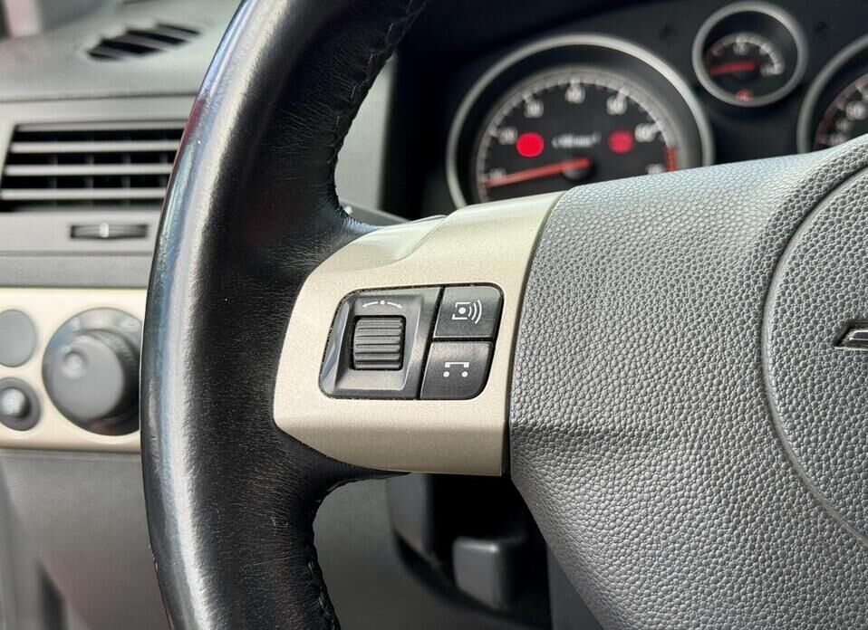 Opel Astra, H Рестайлинг 1.6 AMT (115 л.с.)