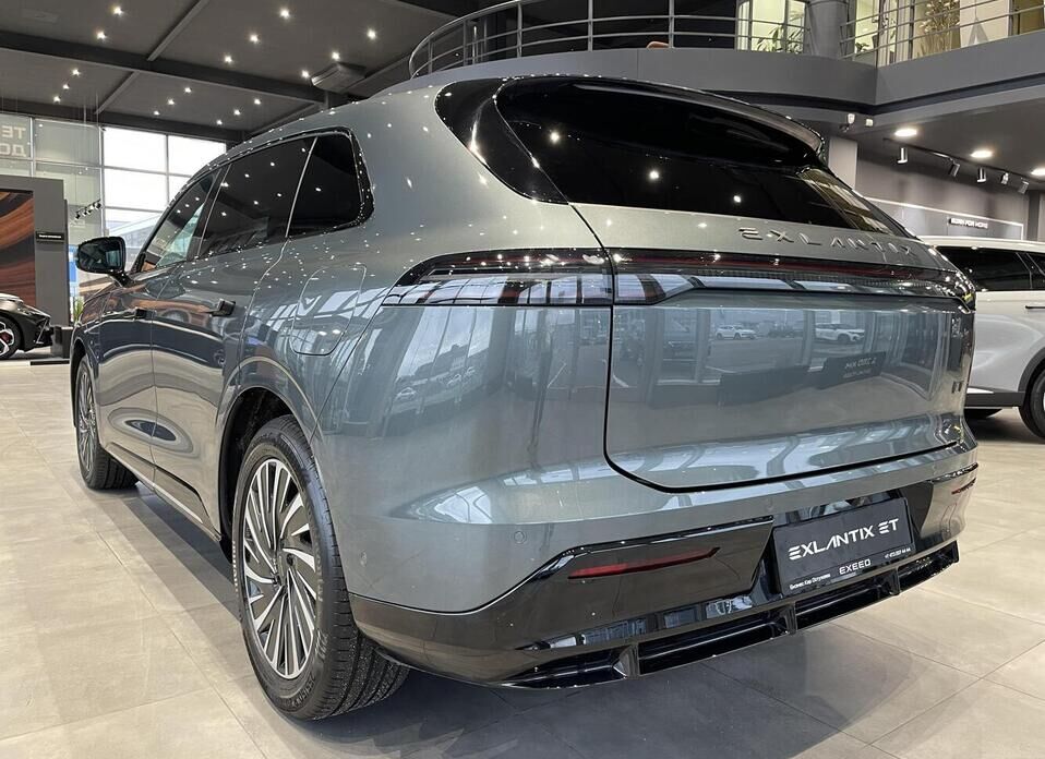 EXEED Exlantix ET 1.5hyb AT (469 л.с.) 4WD
