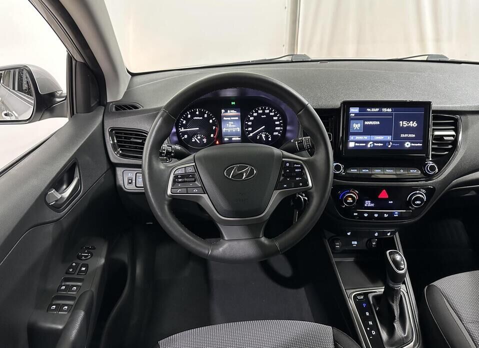 Hyundai Solaris, II Рестайлинг 1.6 AT (123 л.с.)