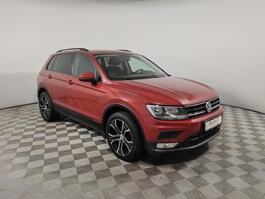 Volkswagen Tiguan, 2017&nbsp;г., 214&nbsp;327&nbsp;км