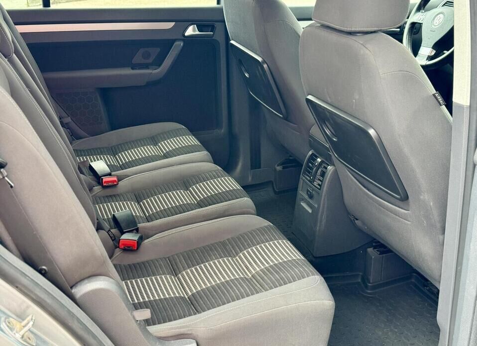 Volkswagen Touran, I Рестайлинг 1.4 MT (140 л.с.)