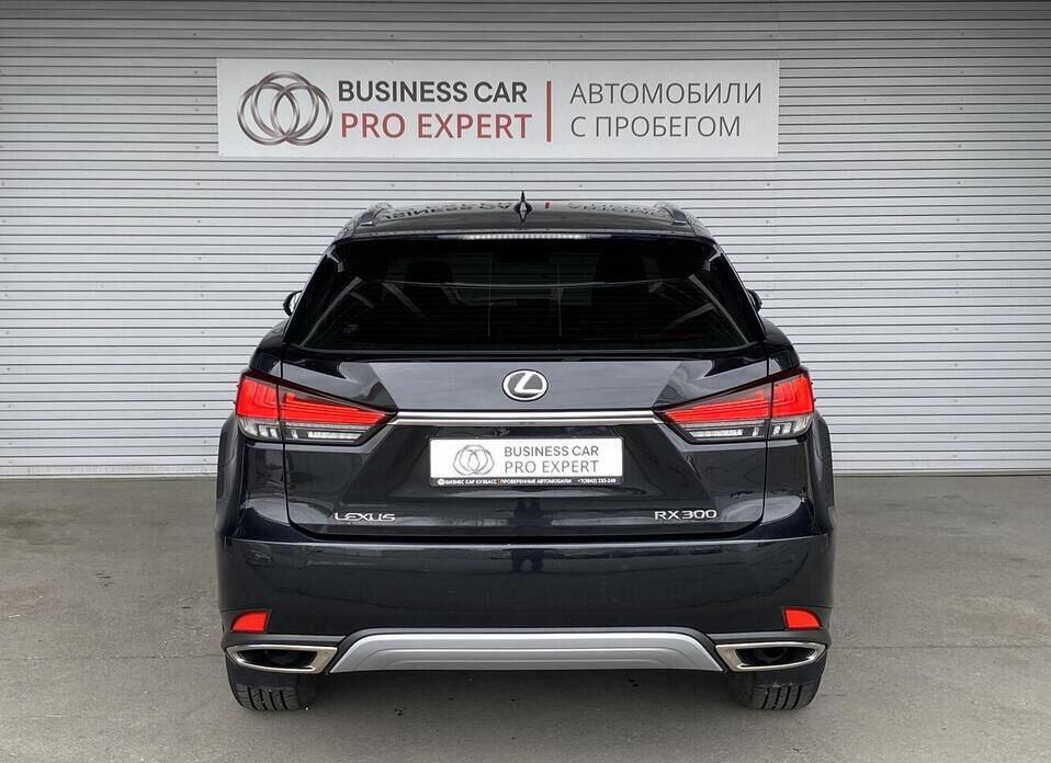 Lexus RX, IV Рестайлинг 300 2.0 AT (238 л.с.) 4WD