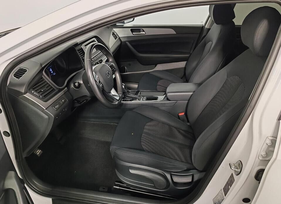 Hyundai Sonata, VII (LF) Рестайлинг 2.0 AT (150 л.с.)