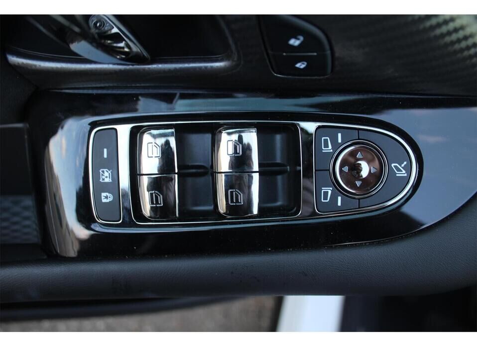 Voyah Free, I Рестайлинг 1.5hyb AT (490 л.с.) 4WD