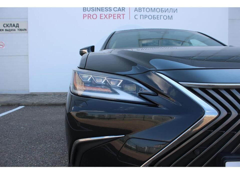 Lexus ES, VII 250 2.5 AT (200 л.с.)