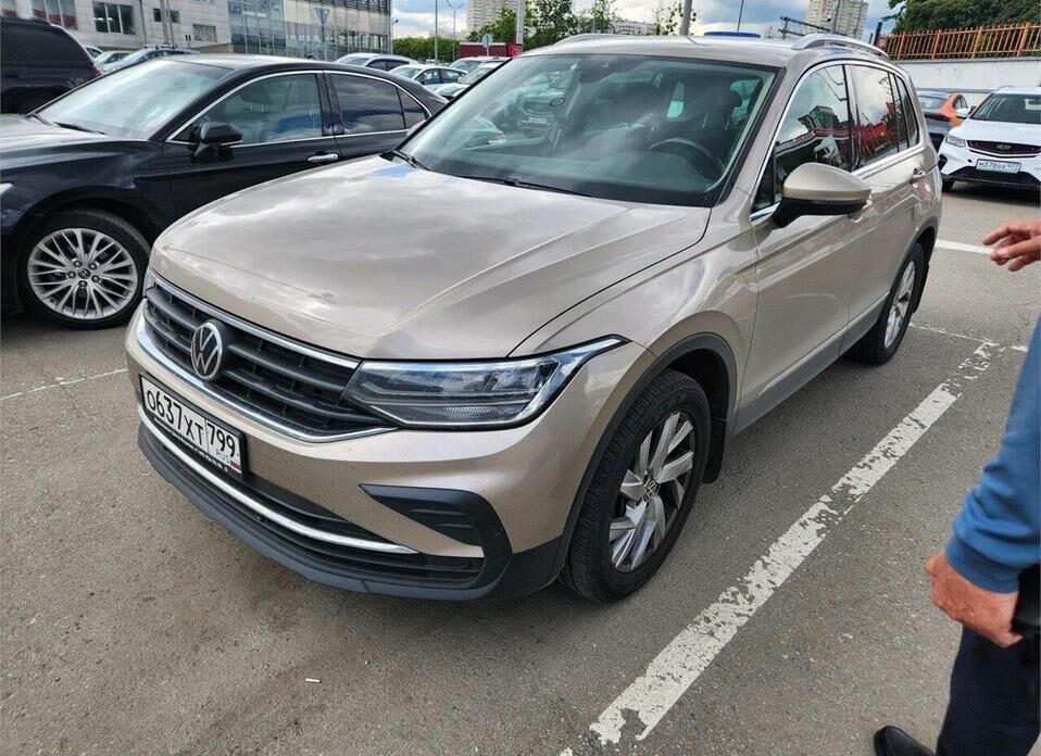 Volkswagen Tiguan, II Рестайлинг 2.0 AMT (180 л.с.) 4WD