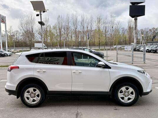 Toyota RAV4, 2018&nbsp;г., 71&nbsp;586&nbsp;км