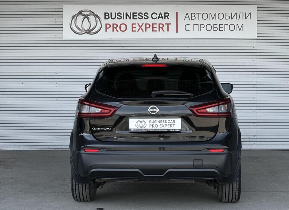 Nissan Qashqai, II Рестайлинг 2.0 CVT (144 л.с.)