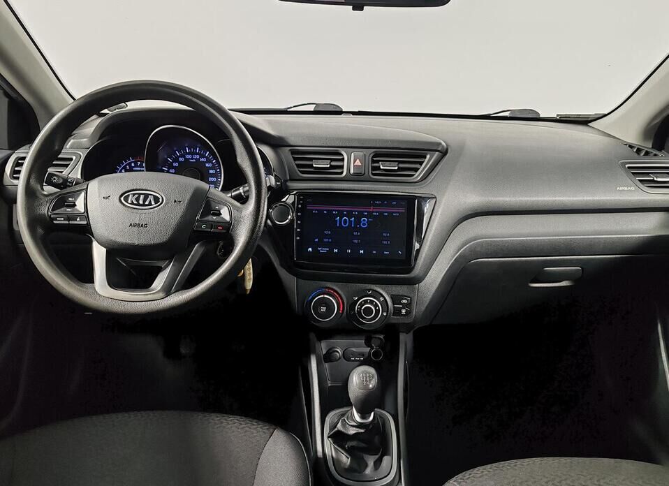 Kia Rio, III 5-speed 1.6 MT (123 л.с.)