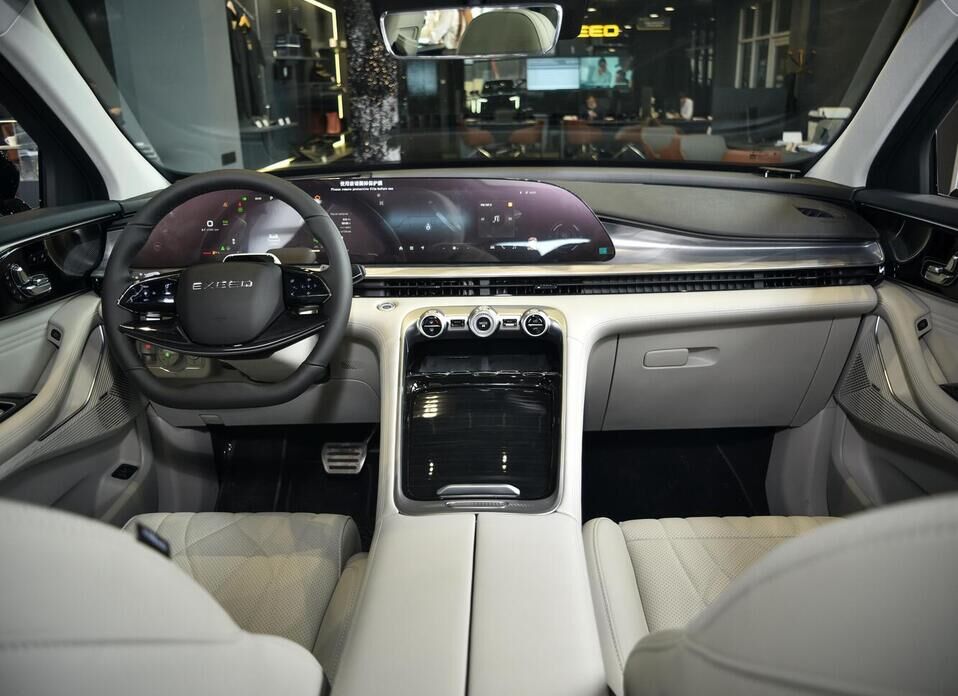 EXEED RX 2.0 AT (249 л.с.) 4WD