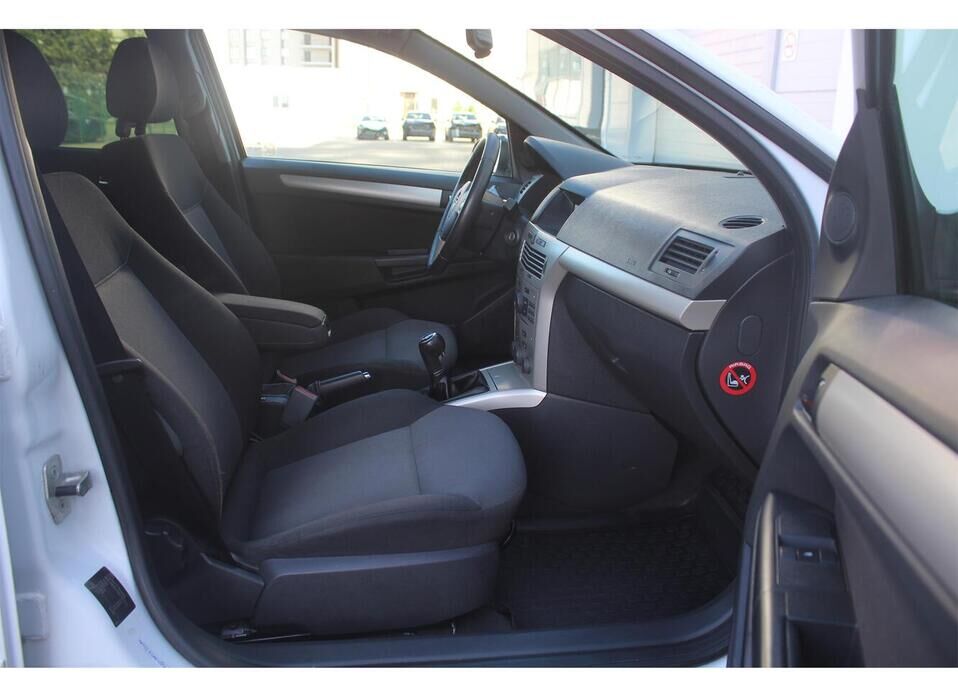 Opel Astra 1.6 MT (115 л.с.)