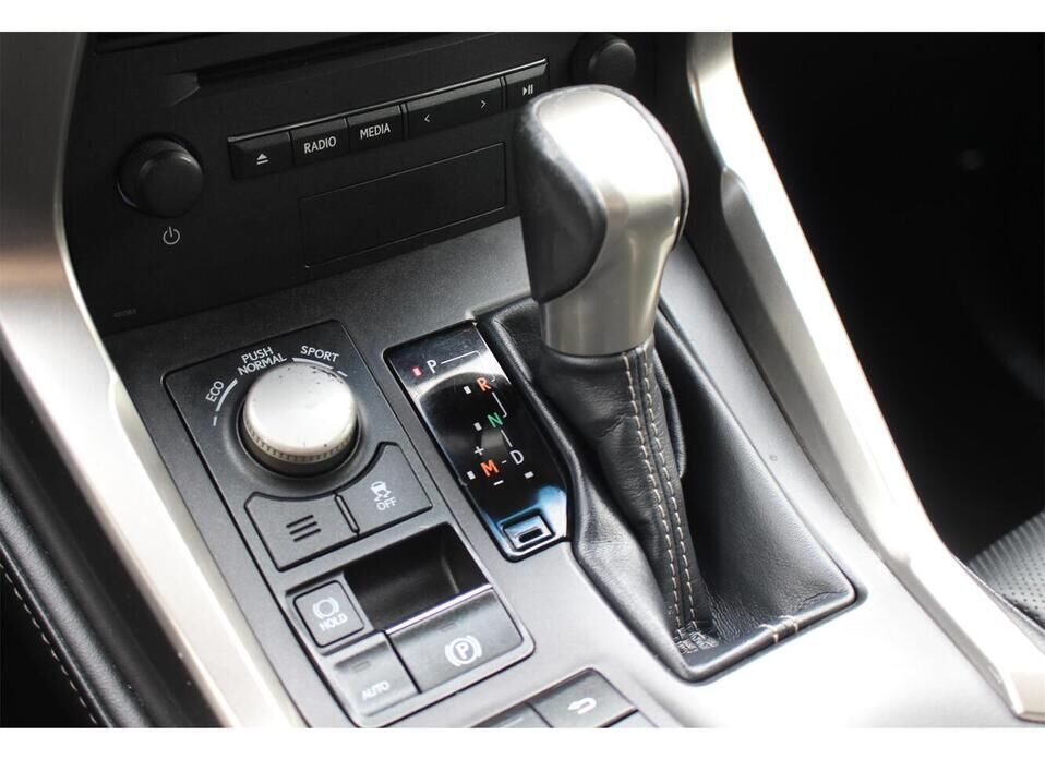 Lexus NX 200t 2.0 AT (238 л.с.) 4WD