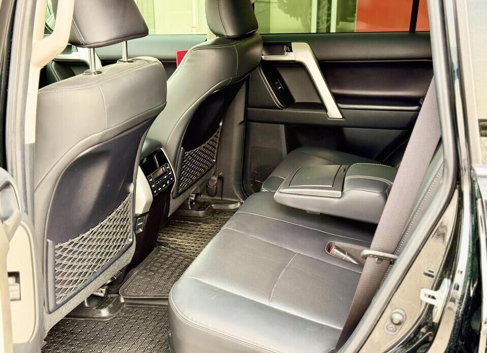 Toyota Land Cruiser Prado, 150 Series Рестайлинг 2 2.8d AT (177 л.с.) 4WD