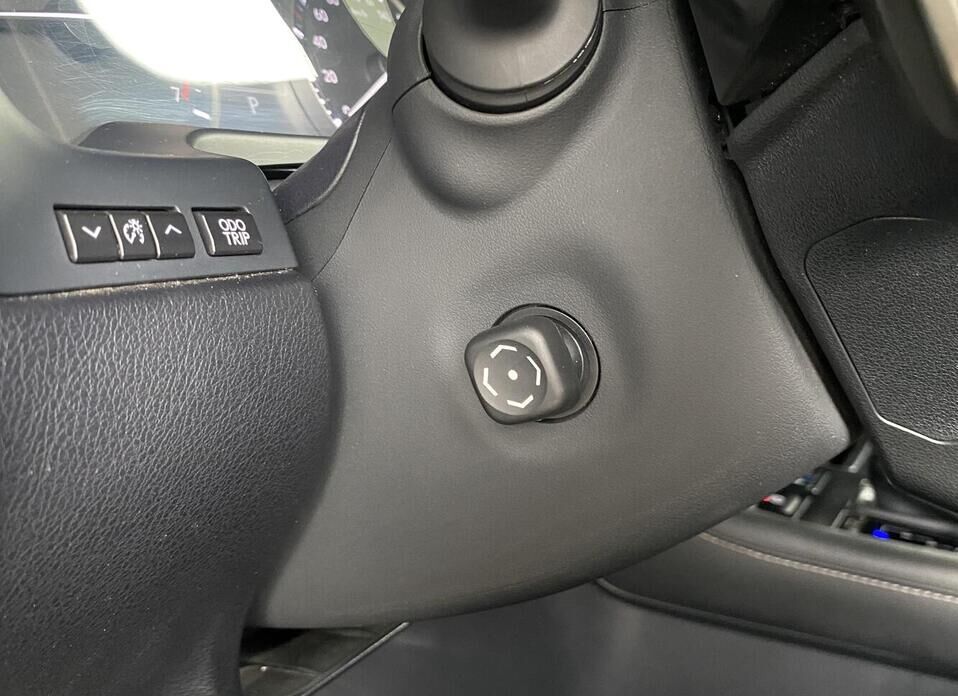 Lexus RX, IV Рестайлинг 300 2.0 AT (238 л.с.) 4WD