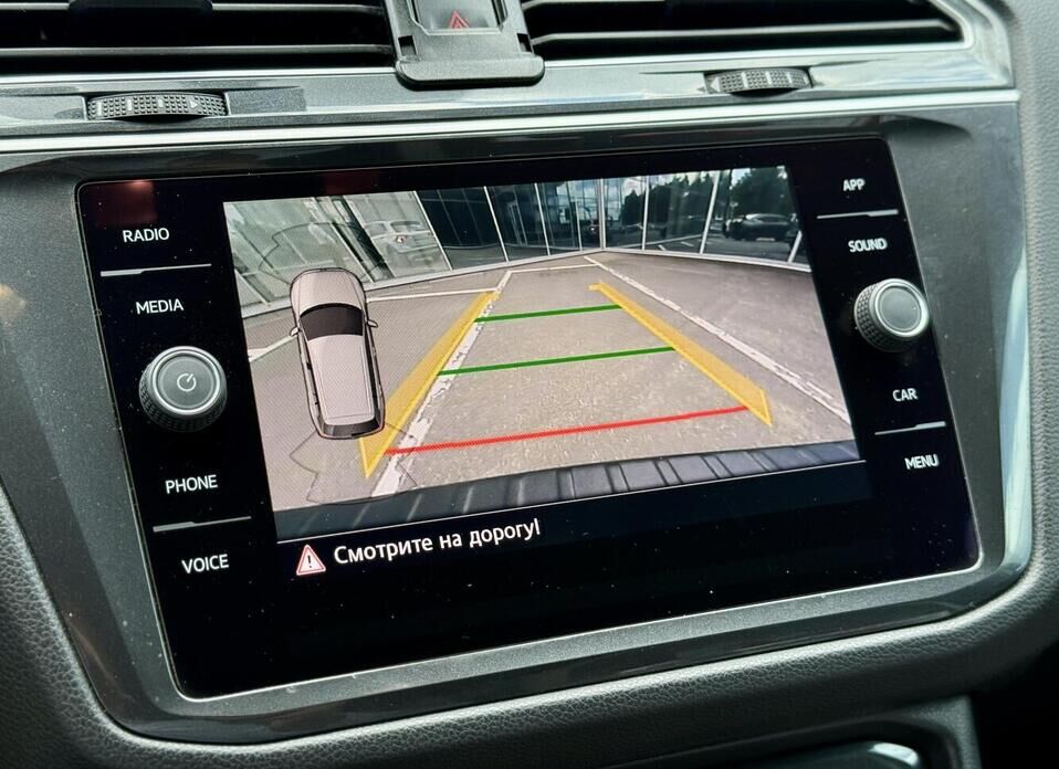 Volkswagen Tiguan, II 2.0d AMT (150 л.с.) 4WD