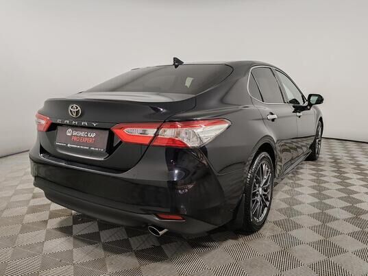 Toyota Camry, 2018 г., 137 535 км