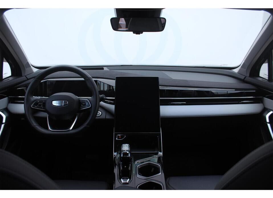 Geely Atlas, II 2.0 AMT (200 л.с.)