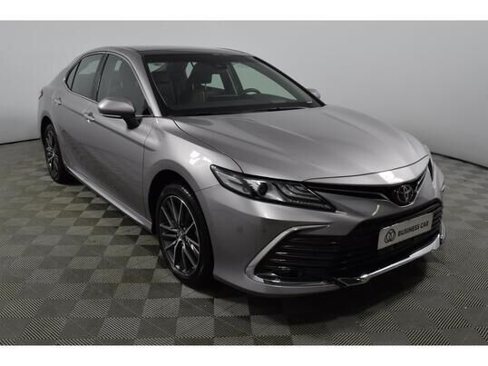 Toyota Camry, 2023&nbsp;г., 55&nbsp;012&nbsp;км