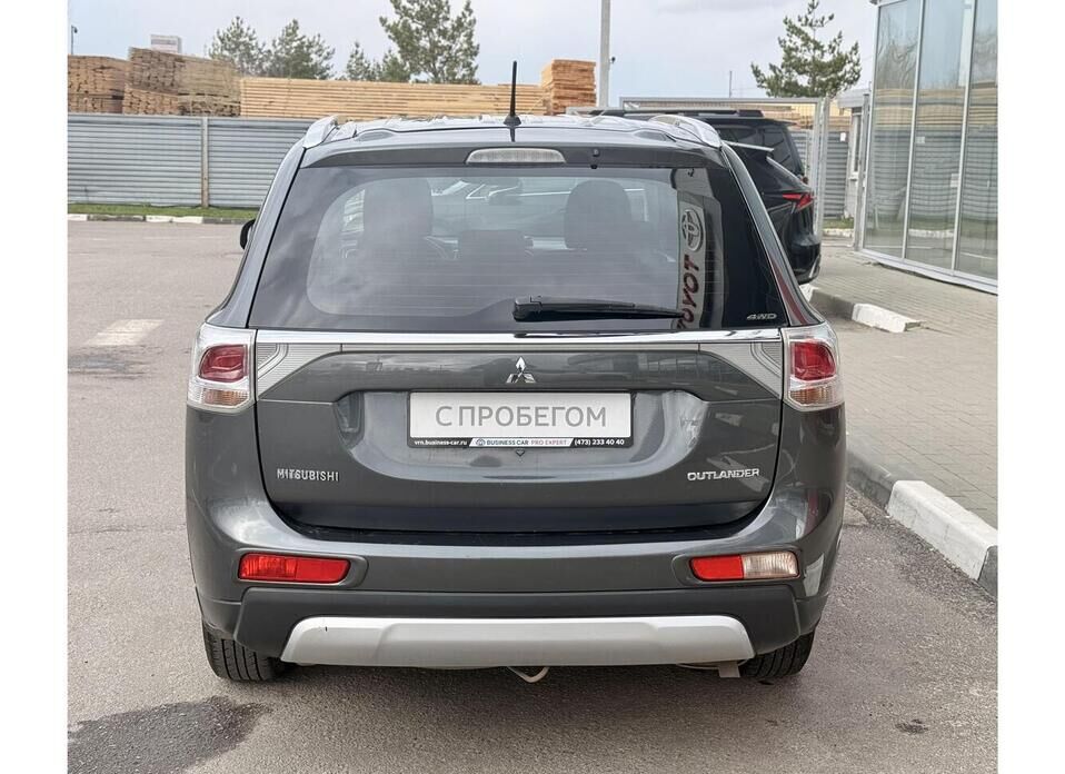 Mitsubishi Outlander, III Рестайлинг 2.0 CVT (146 л.с.) 4WD