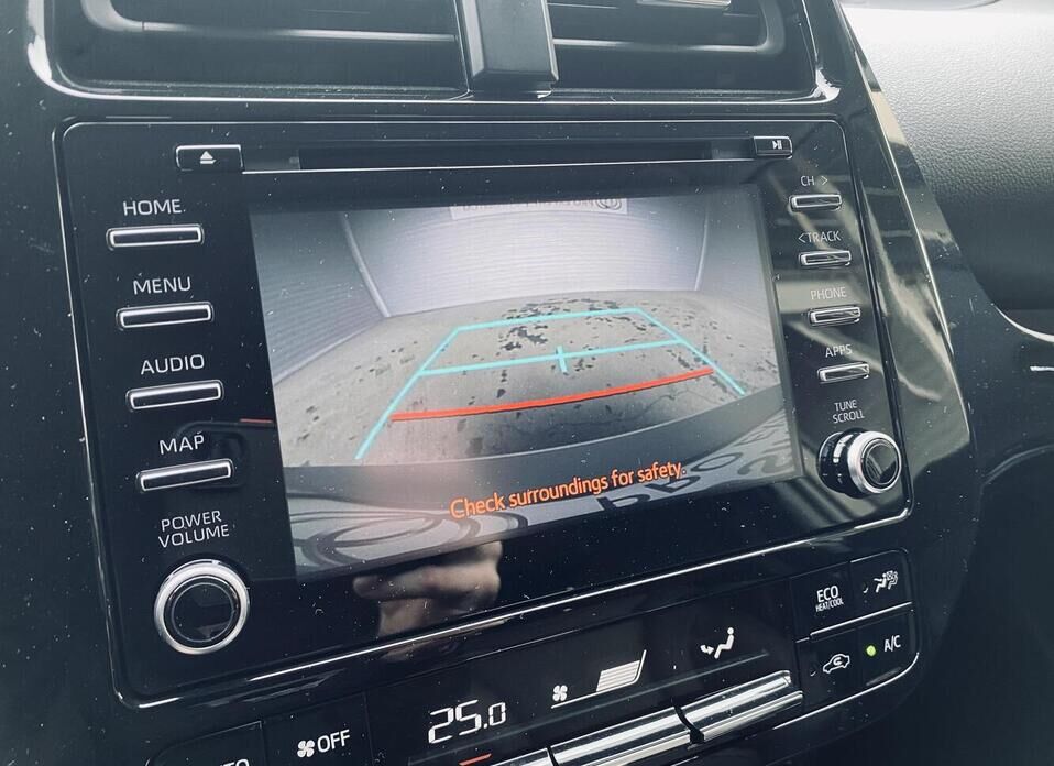 Toyota Prius, IV Рестайлинг (XW50) 1.8hyb AT (98 л.с.)