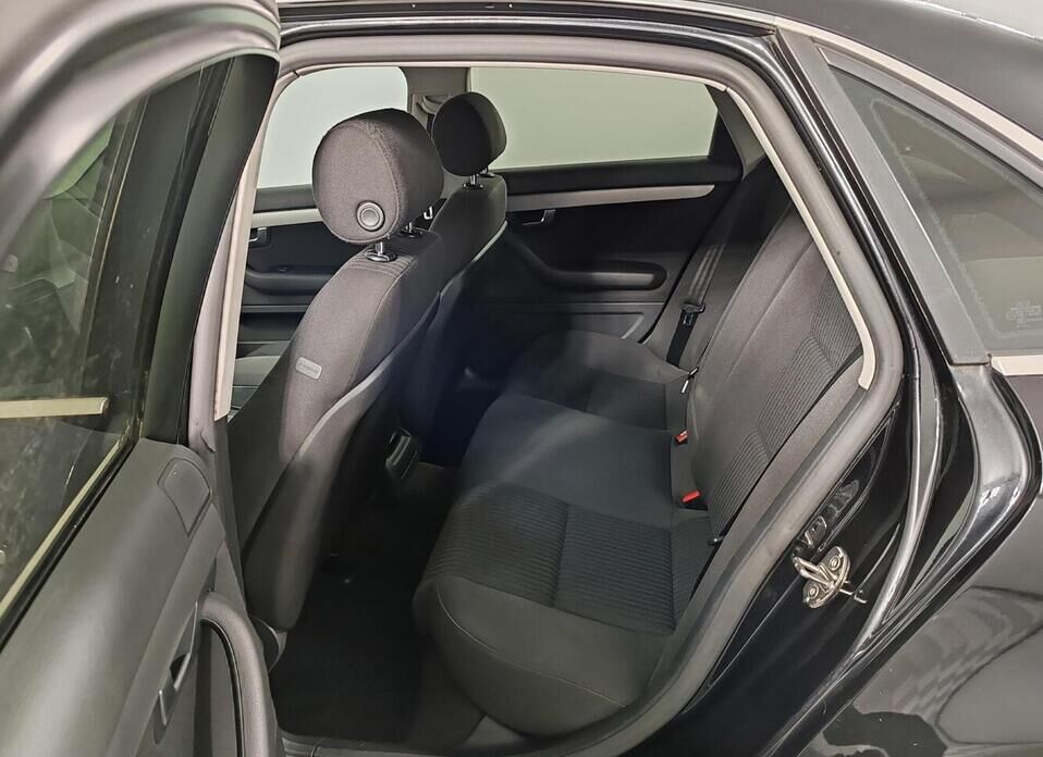 Audi A4, III (B7) 1.8 CVT (163 л.с.)