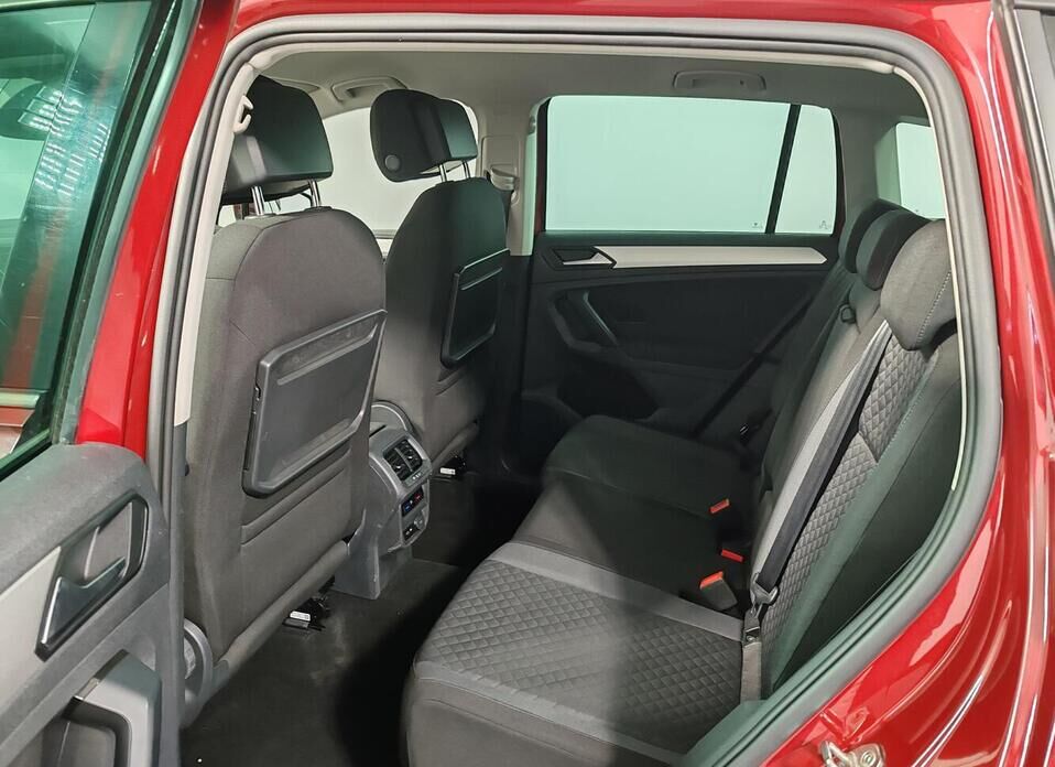 Volkswagen Tiguan, II 1.4 AMT (150 л.с.)