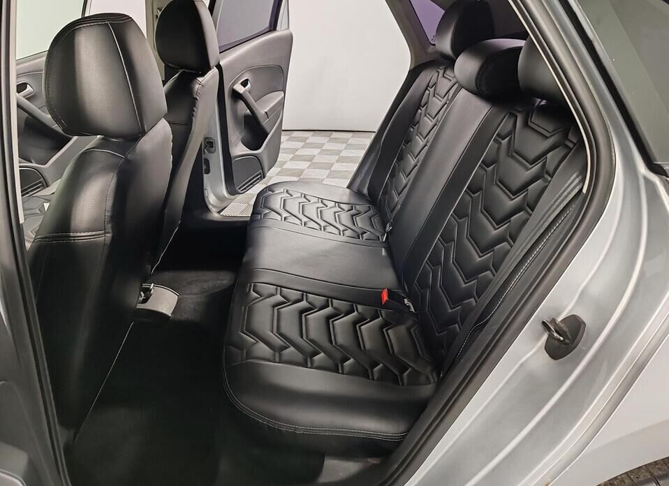 Volkswagen Polo, V 1.6 MT (105 л.с.)