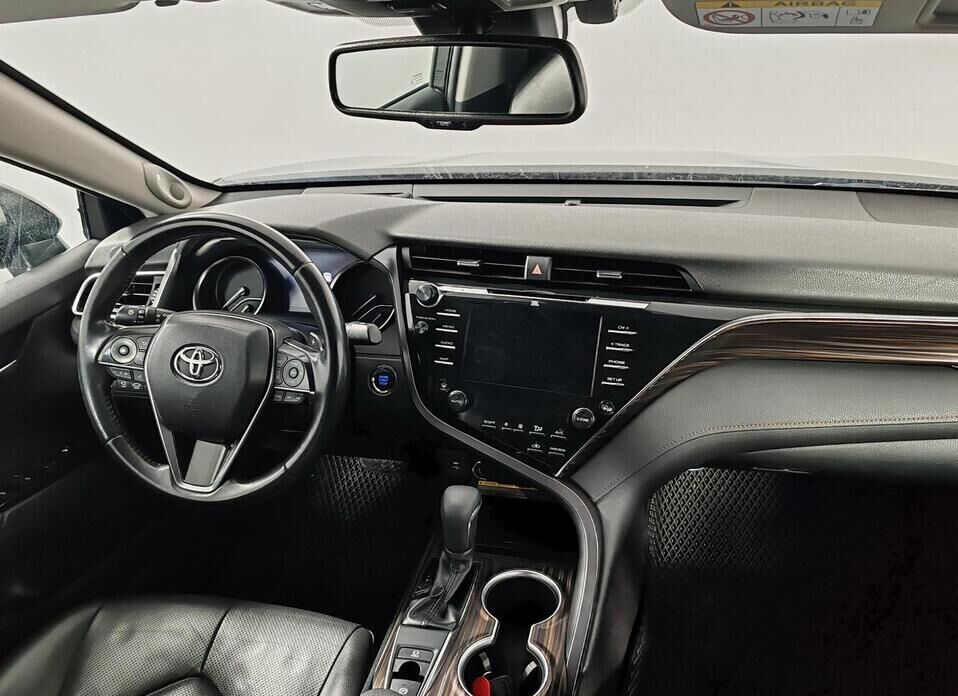 Toyota Camry, VIII (XV70) 3.5 AT (249 л.с.)