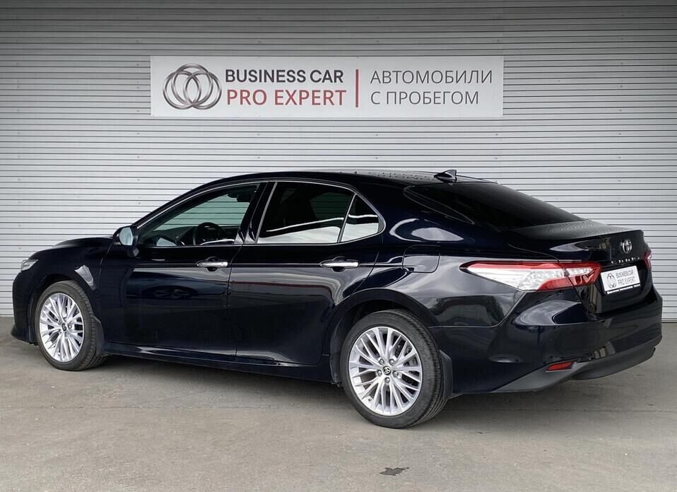 Toyota Camry, VIII (XV70) 2.5 AT (181 л.с.)