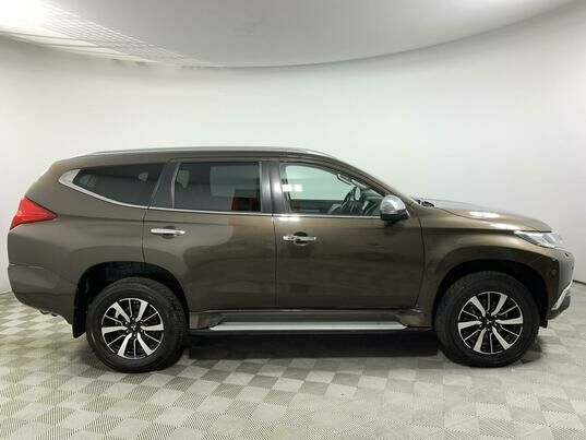 Mitsubishi Pajero Sport, 2017 г., 110 771 км