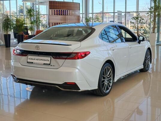 Toyota Camry, 2025&nbsp;г., 10&nbsp;км