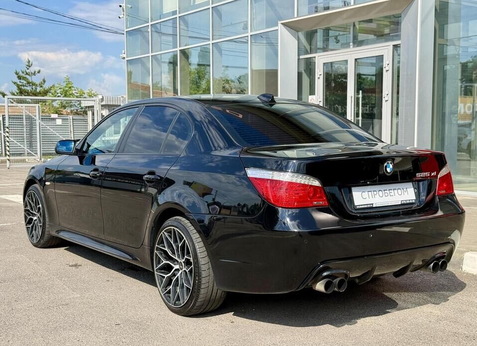 BMW 5 серии, V (E60/E61) Рестайлинг 525xi 3.0 MT (218 л.с.) 4WD