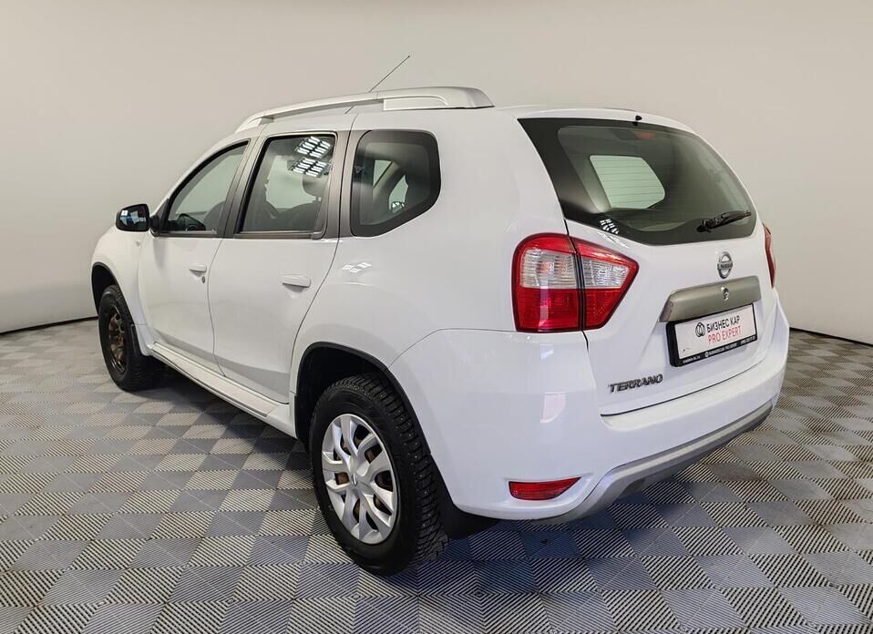 Nissan Terrano, III (D10) 1.6 MT (114 л.с.)