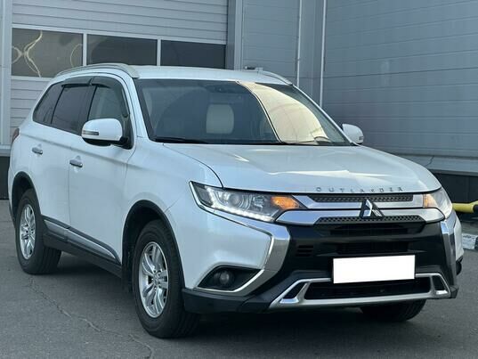 Mitsubishi Outlander, 2018 г., 220 215 км