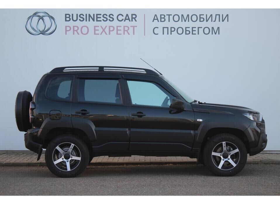 LADA (ВАЗ) Niva 1.7 MT (80 л.с.) 4WD