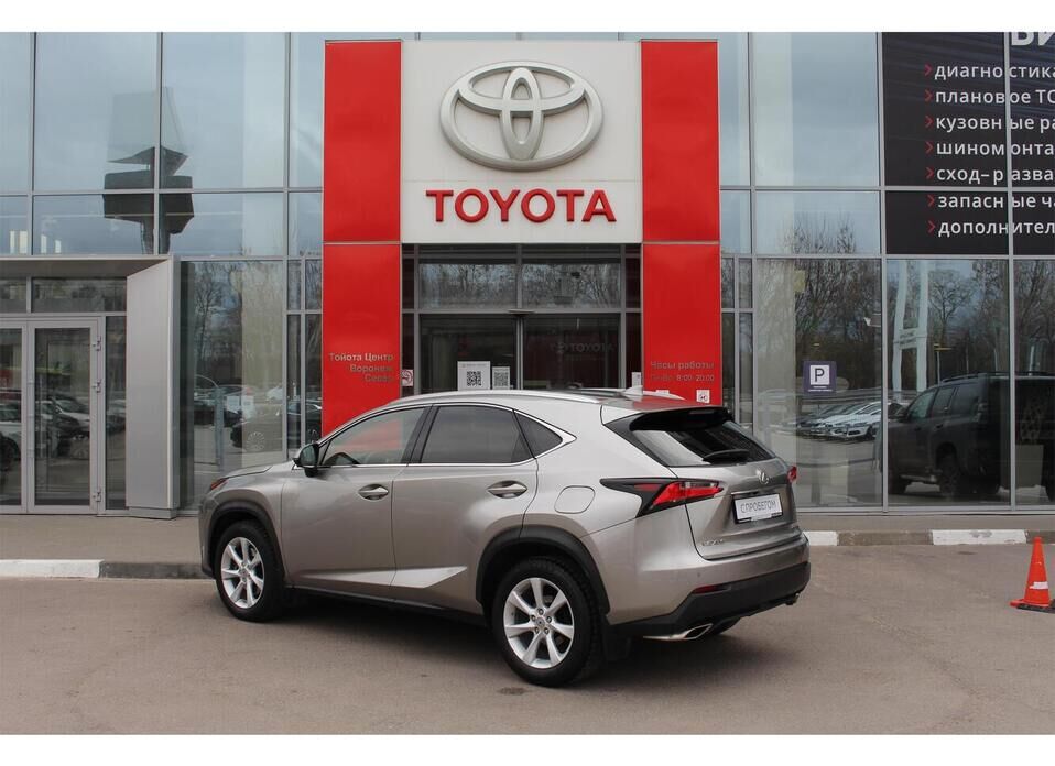 Lexus NX 200t 2.0 AT (238 л.с.) 4WD