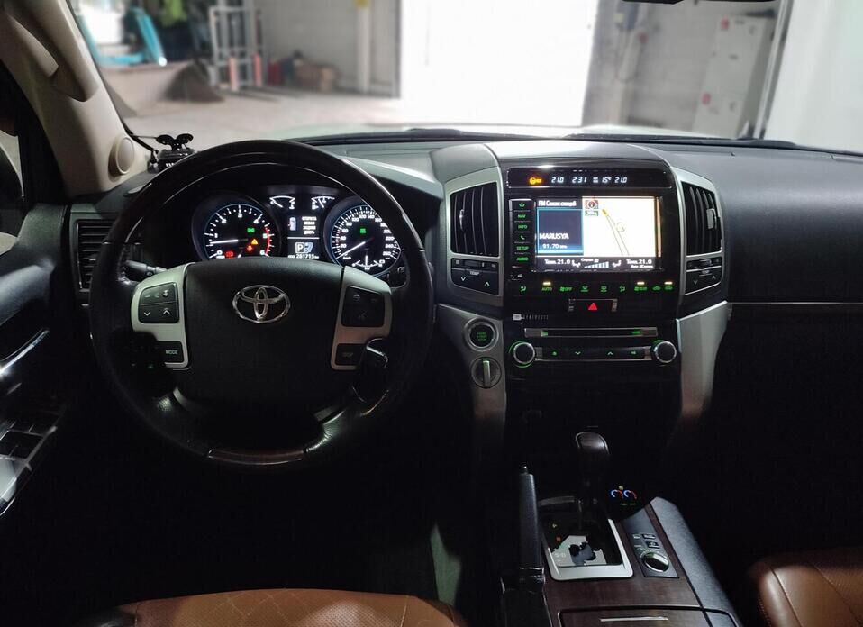 Toyota Land Cruiser 4.5d AT (235 л.с.) 4WD