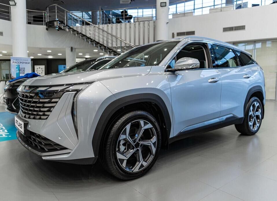 Geely Atlas, II 2.0 AT (200 л.с.) 4WD