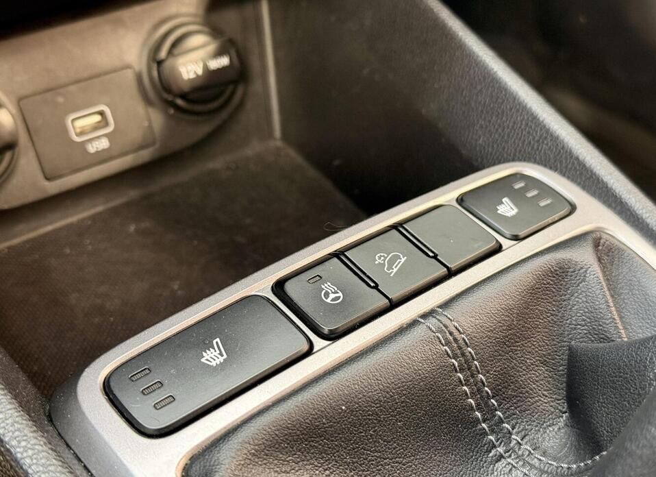 Hyundai Creta, I Рестайлинг 1.6 MT (123 л.с.)