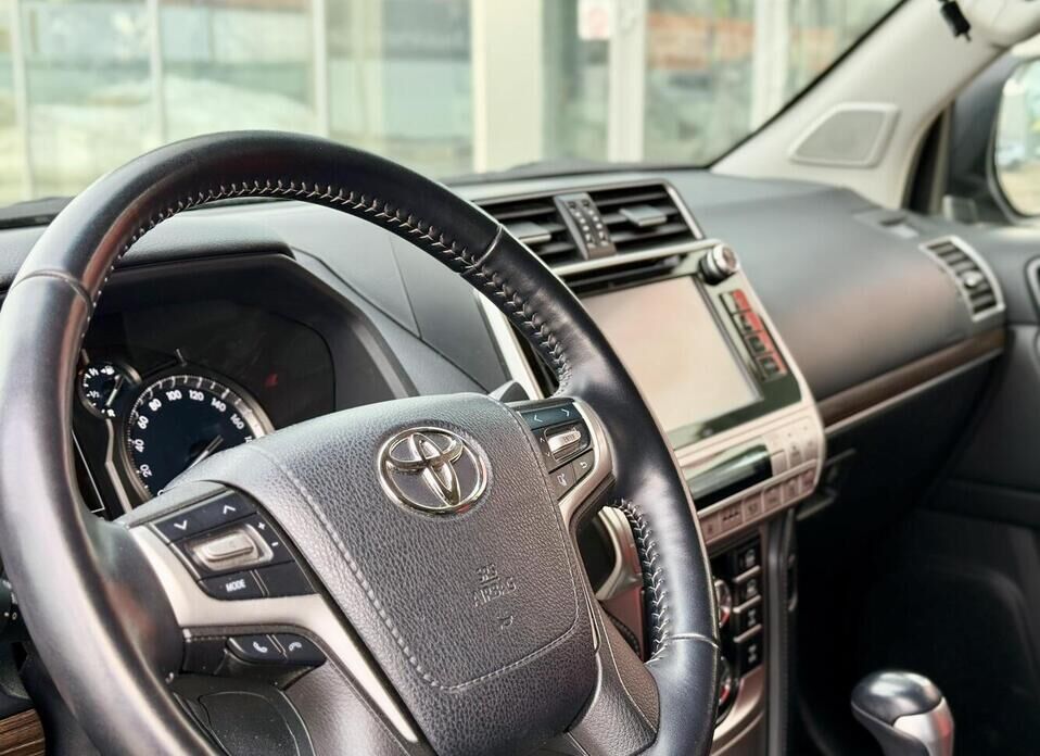 Toyota Land Cruiser Prado, 150 Series Рестайлинг 2 2.8d AT (177 л.с.) 4WD