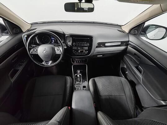 Mitsubishi Outlander, 2019&nbsp;г., 135&nbsp;978&nbsp;км