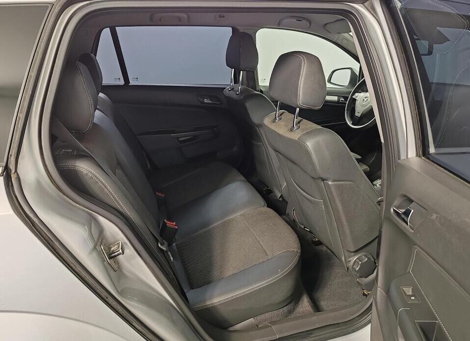 Opel Astra 1.8 AT (140 л.с.)
